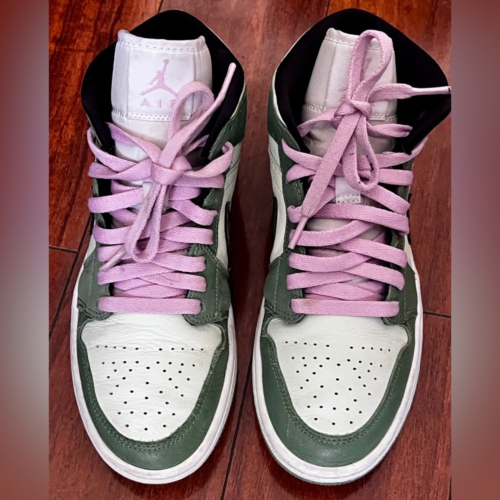 Nike Jordan 1 Mid Dutch Green - Picture 3 of 7
